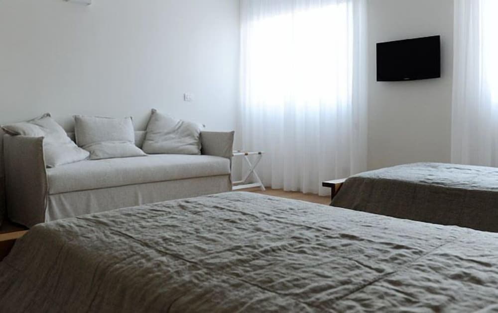 Quadruple Room photo 2