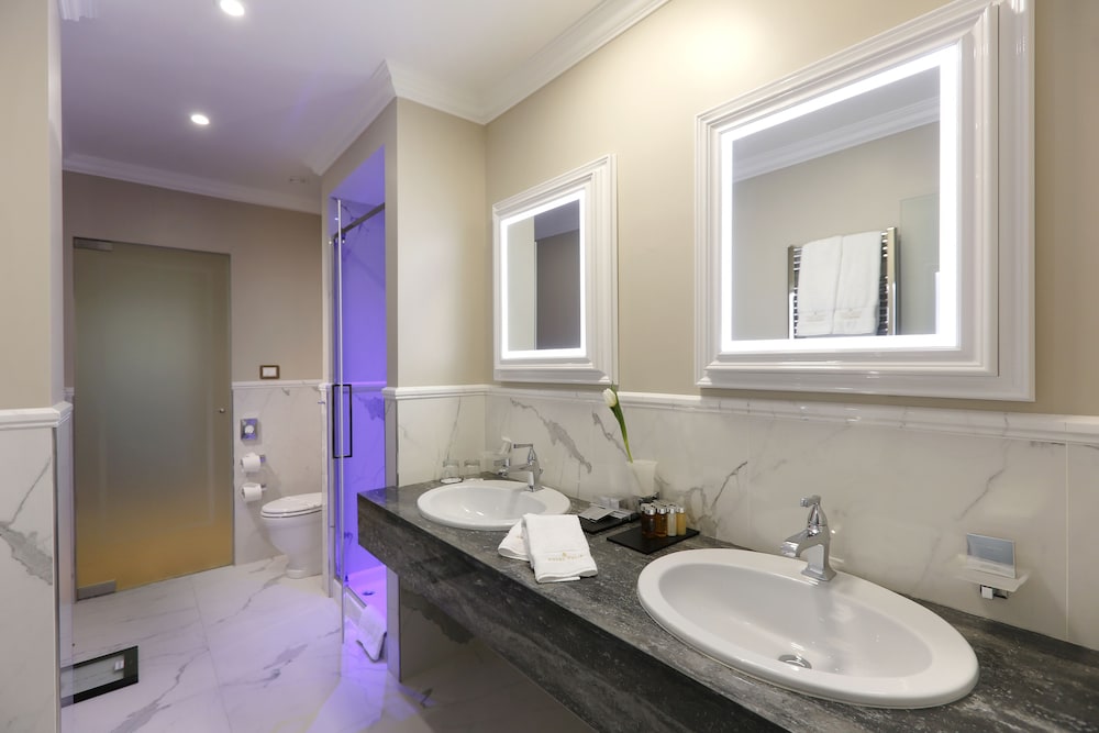 Yerevan Grand Suite photo 2