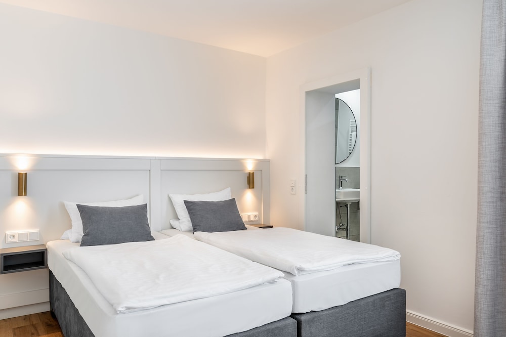 Classic Double Room, 1 Queen Bed, Non Smoking