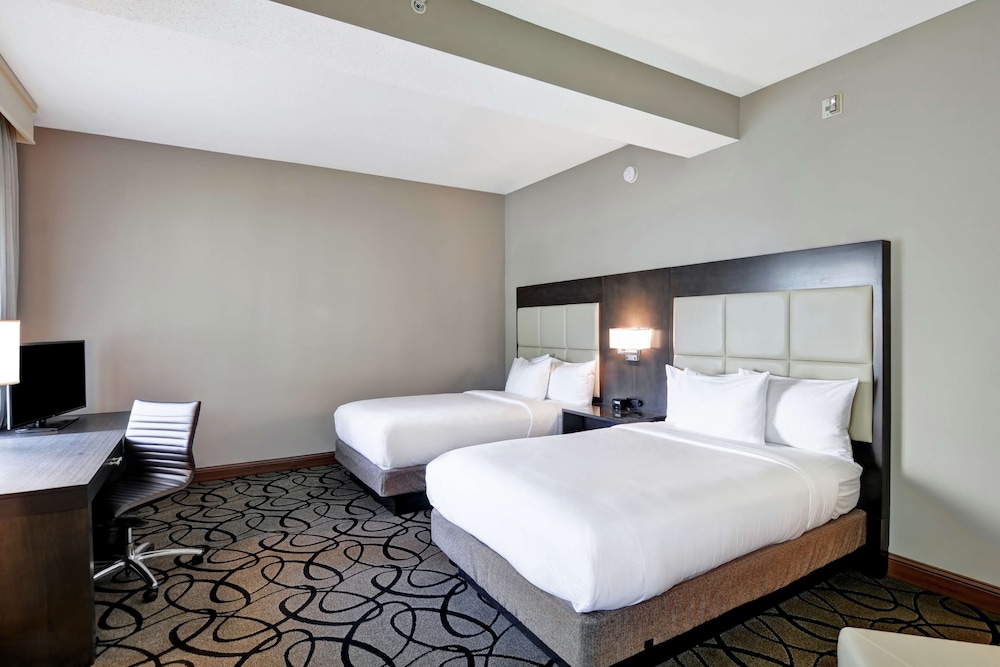 Room, 2 Double Beds (Mobility & Hearing)