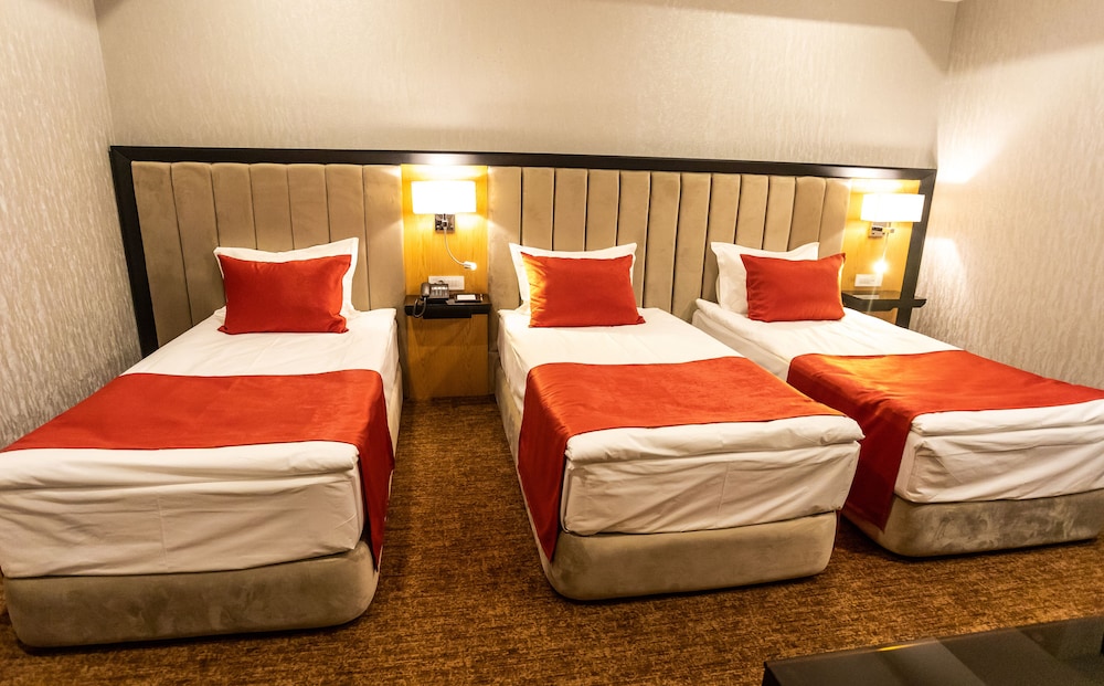 Standard Triple Room photo 3