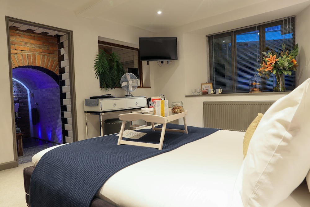 Deluxe Double Room, Ensuite (Room 7, No 8ight) photo 3