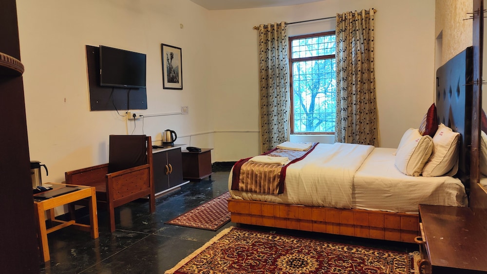 Pirpanjal Luxury Room photo 1