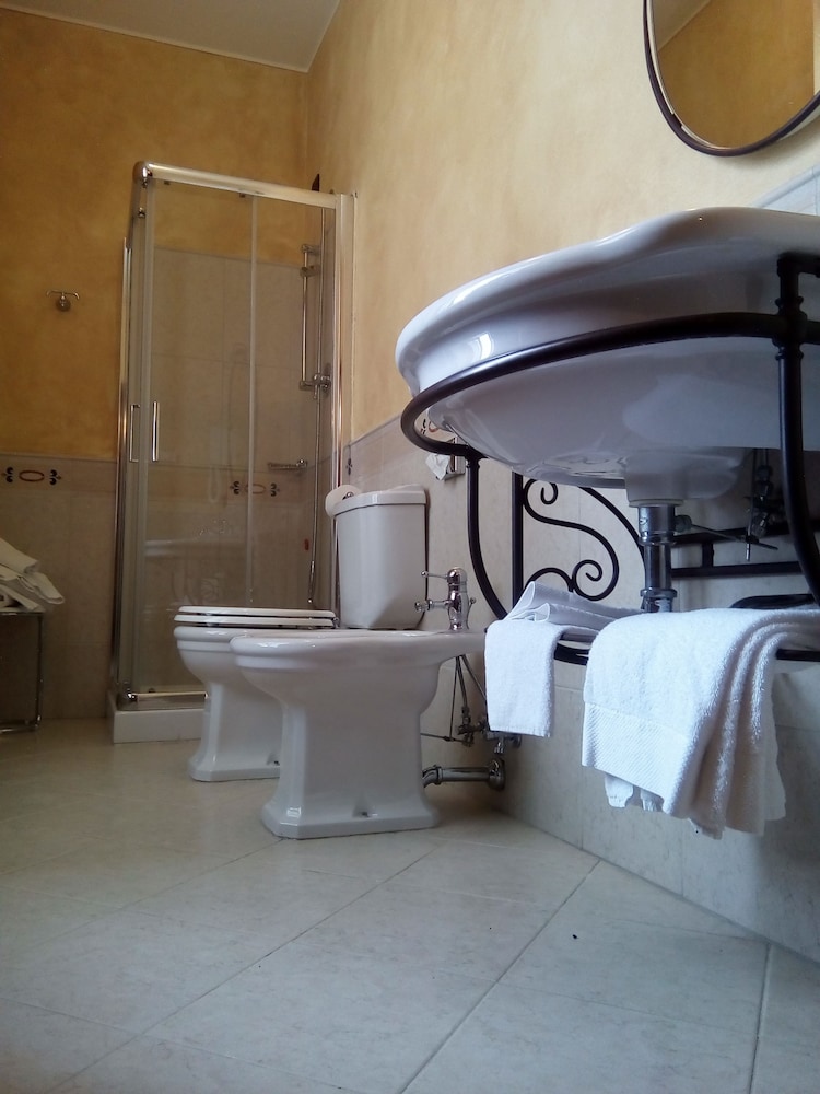 Twin Room, 2 Twin Beds