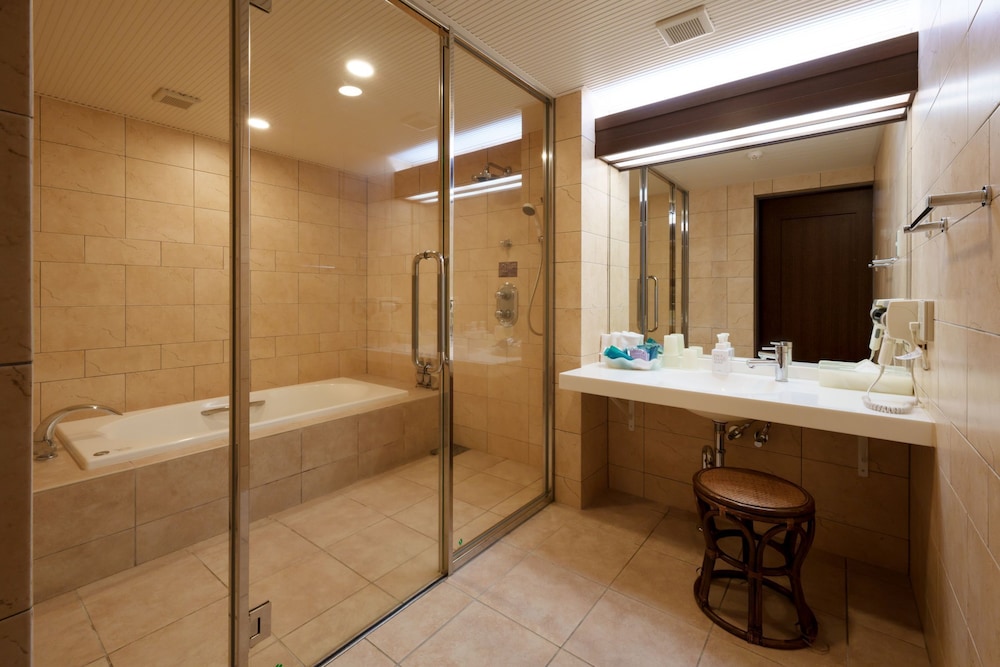 Grandvrio Suite, Non Smoking [Main Building Ocean's Wing] - Photo 5