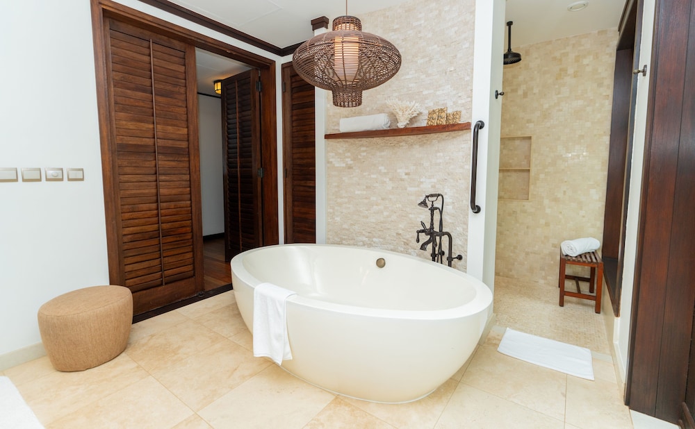 Grand Villa (beach Pool)