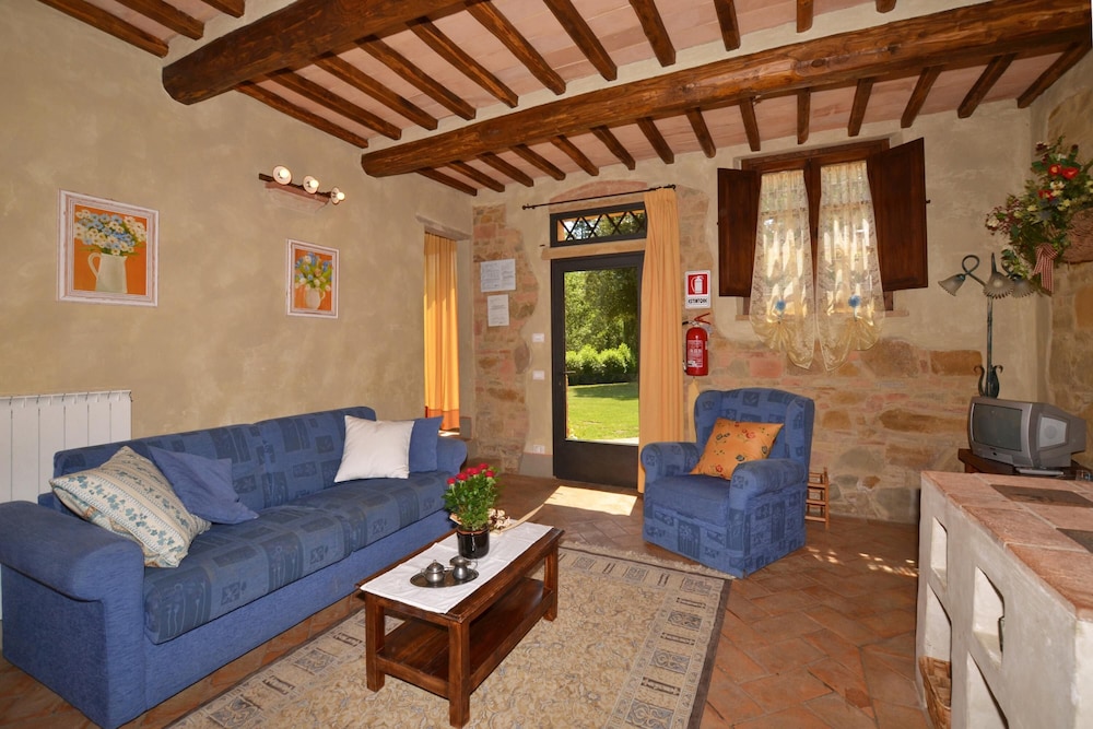 Villa photo 1