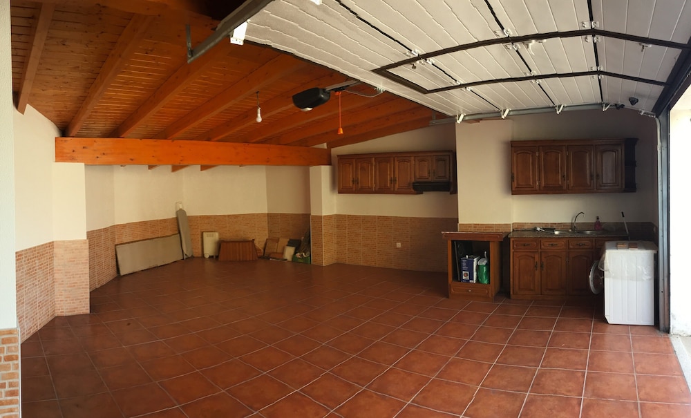 Basic Apartment, 2 Bedrooms photo 3