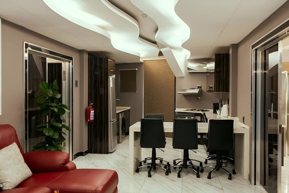 Executive Room photo 2