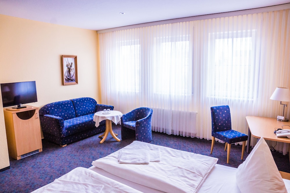 Premium Double Room, 1 Double Bed with Sofa bed, Non Smoking, City View