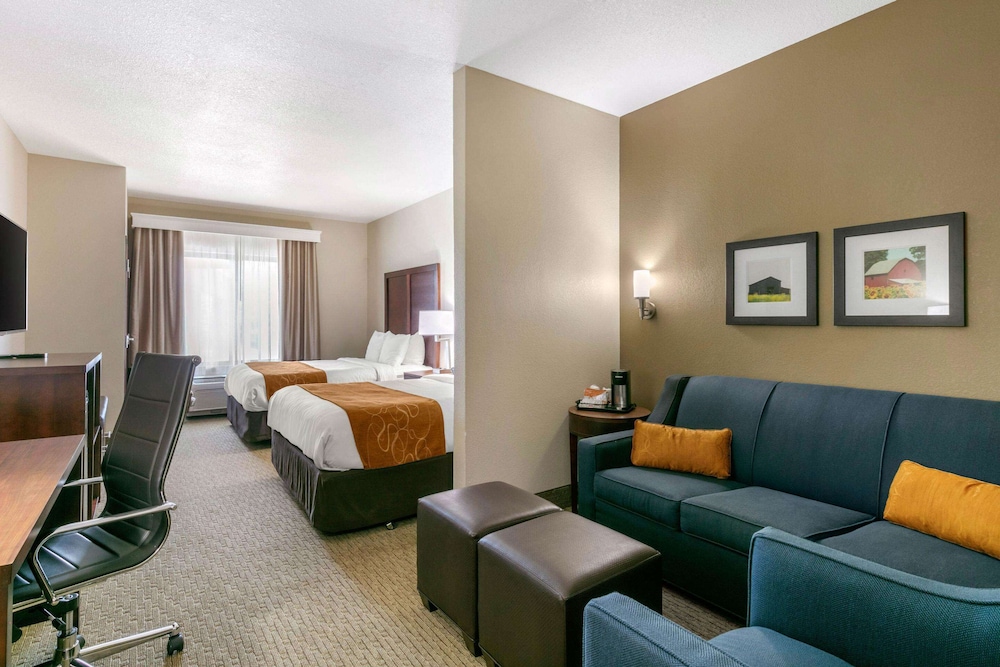 Two Queen Beds Suite - Non-Smoking. - Photo 2