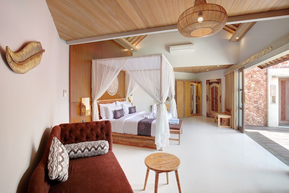 One Bedroom Private Pool Villa - Photo 2