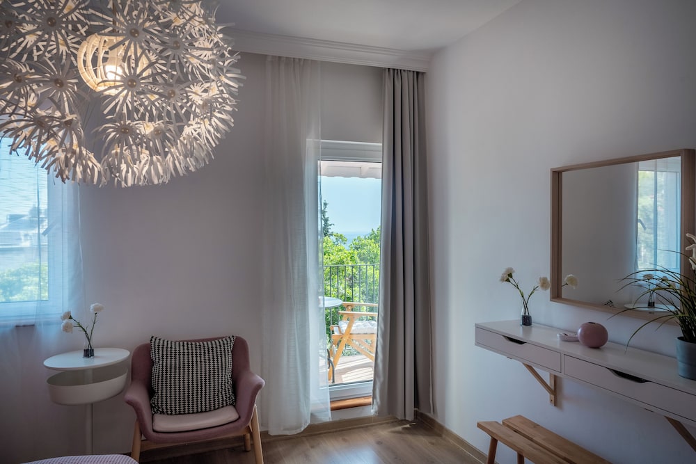 Comfort Villa, 4 Bedrooms, Lanai, Sea View