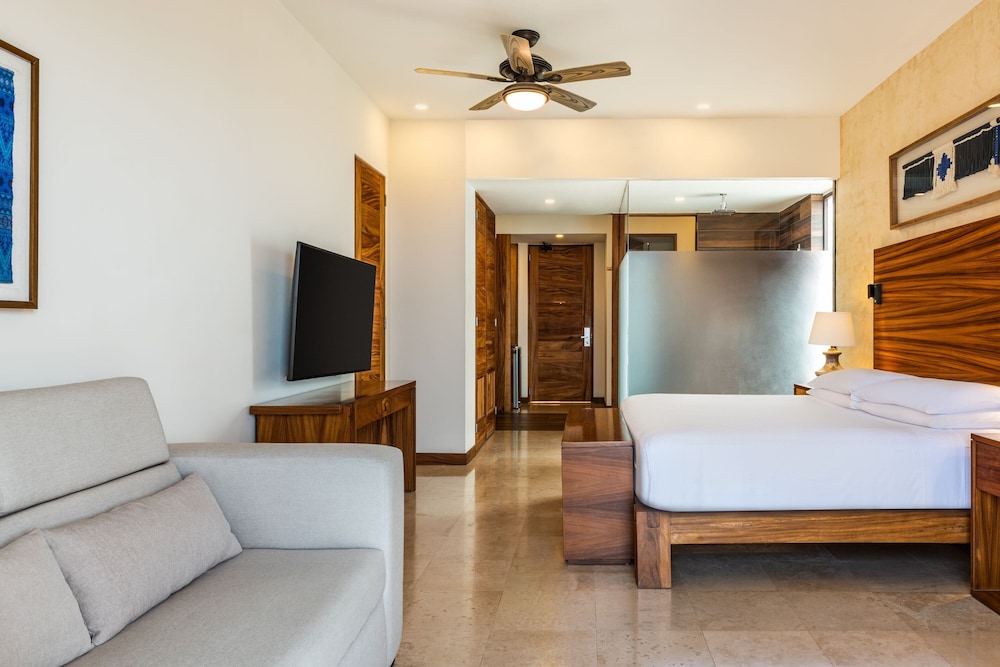Deluxe Room, Multiple Beds, Balcony, Mountain View (All-Inclusive) - Photo 4