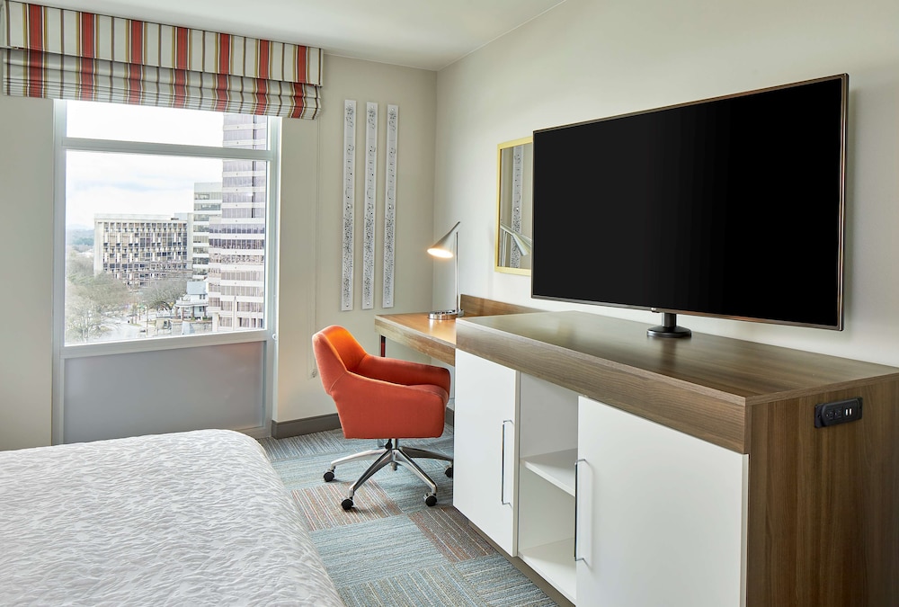 Studio, 1 King Bed, Courtyard View photo 1