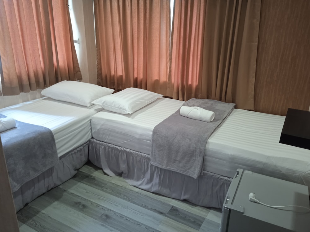 Basic Twin Room photo 1