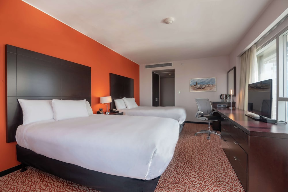 Room, 2 Double Beds photo 1