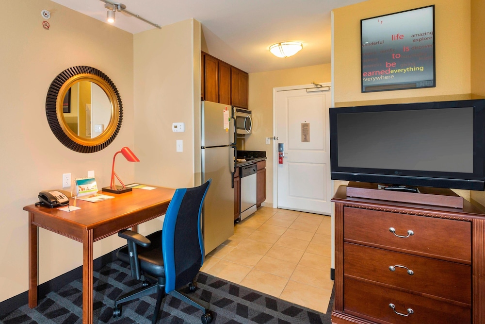 Studio Suite, 2 Queen Beds - Photo 1
