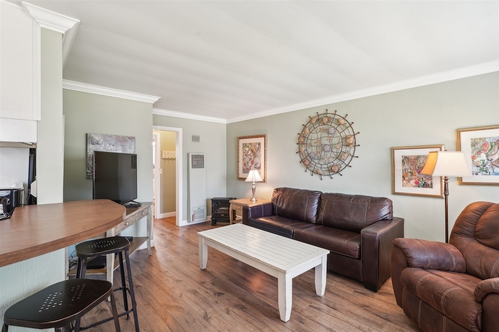 Condo, 1 Bedroom