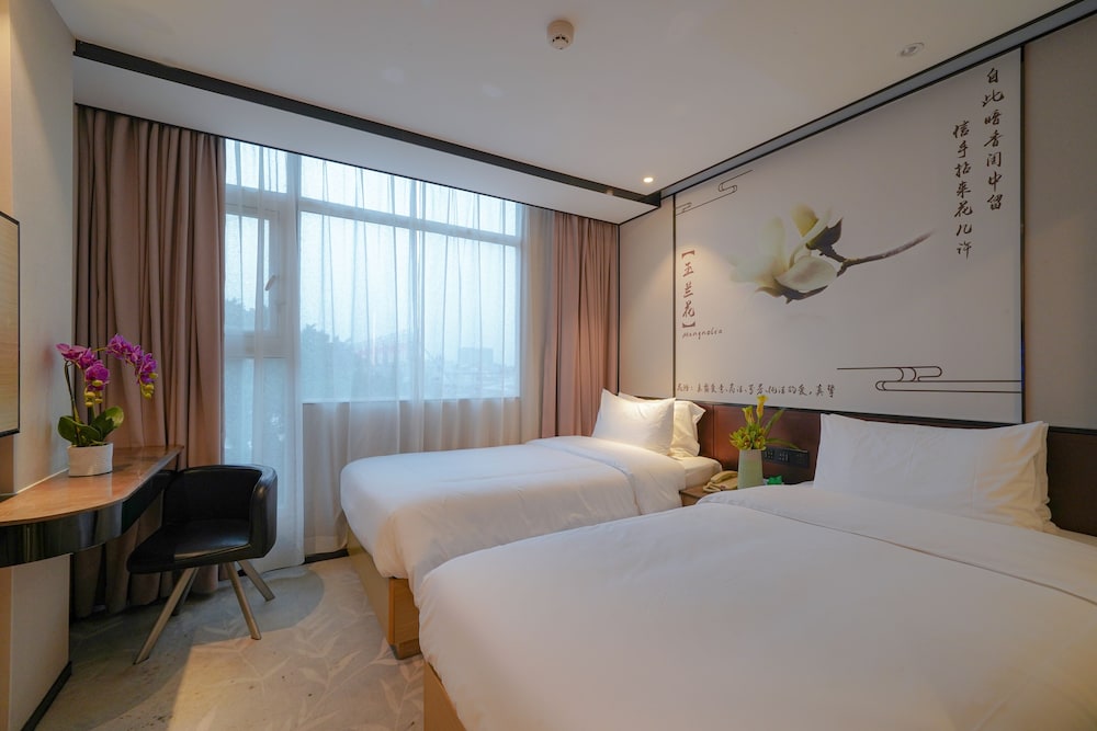 Deluxe Thematic Twin Room photo 2