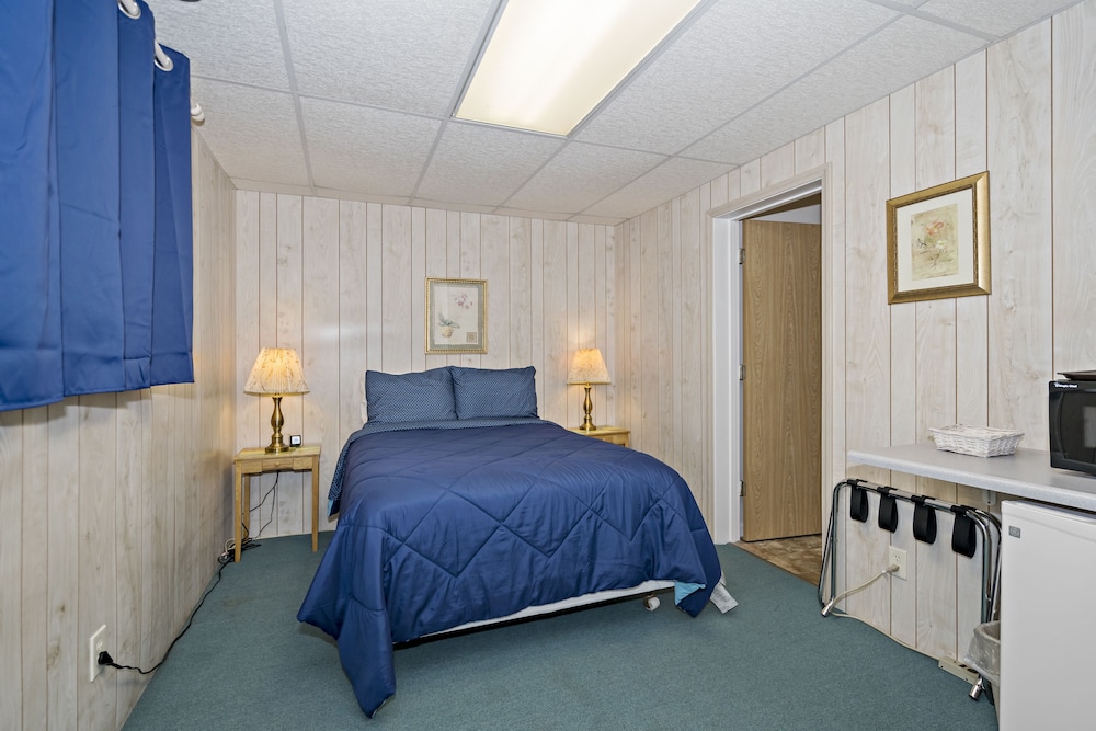 Basic Single Room, Courtyard View photo 1