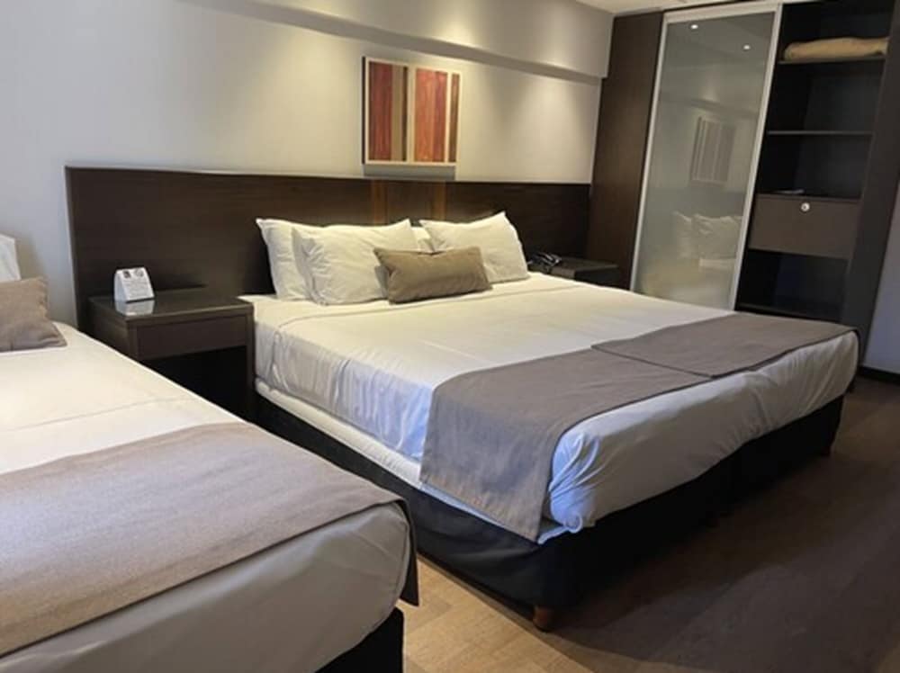 Triple Room, Multiple Beds