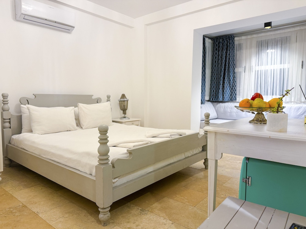 Traditional Room