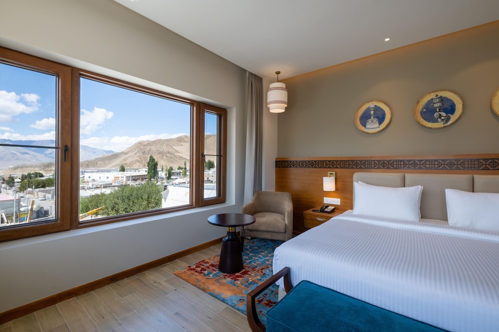 Premier Room