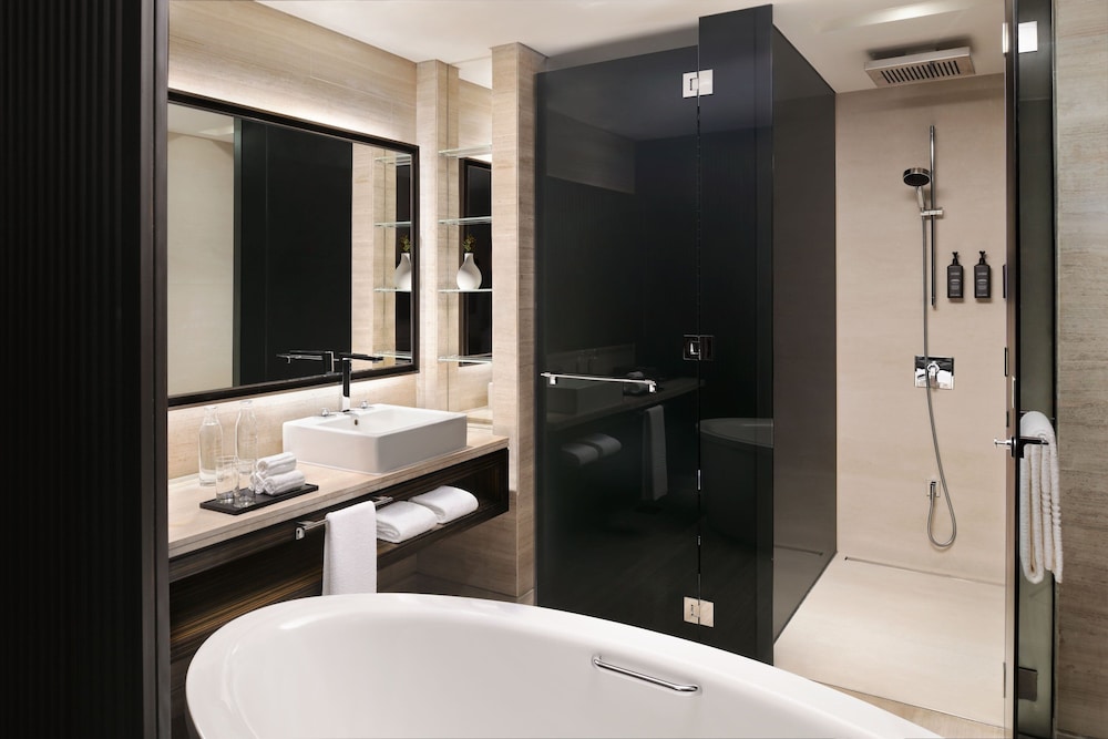 Room, 1 King Bed, City View