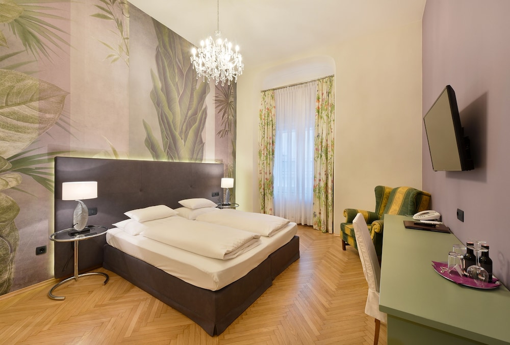 Classic Double Room - Photo 2