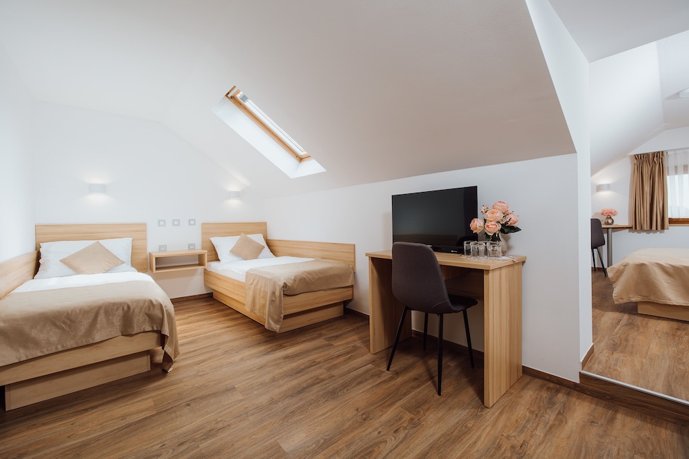 Standard Room photo 3