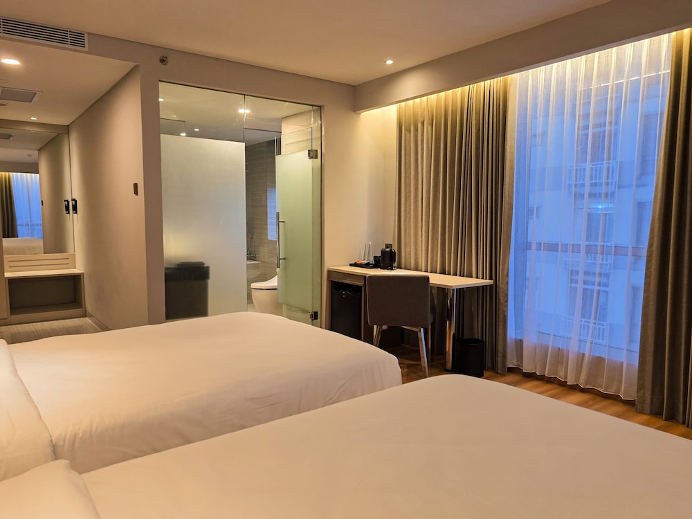 Standard Twin Room photo 2