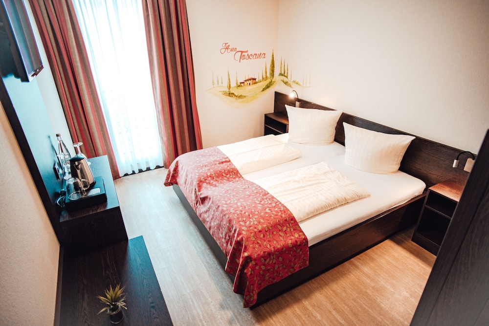 Double or Twin Room, Balcony