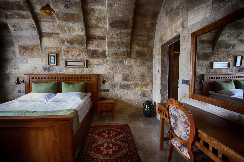 Deluxe Triple Room photo 2