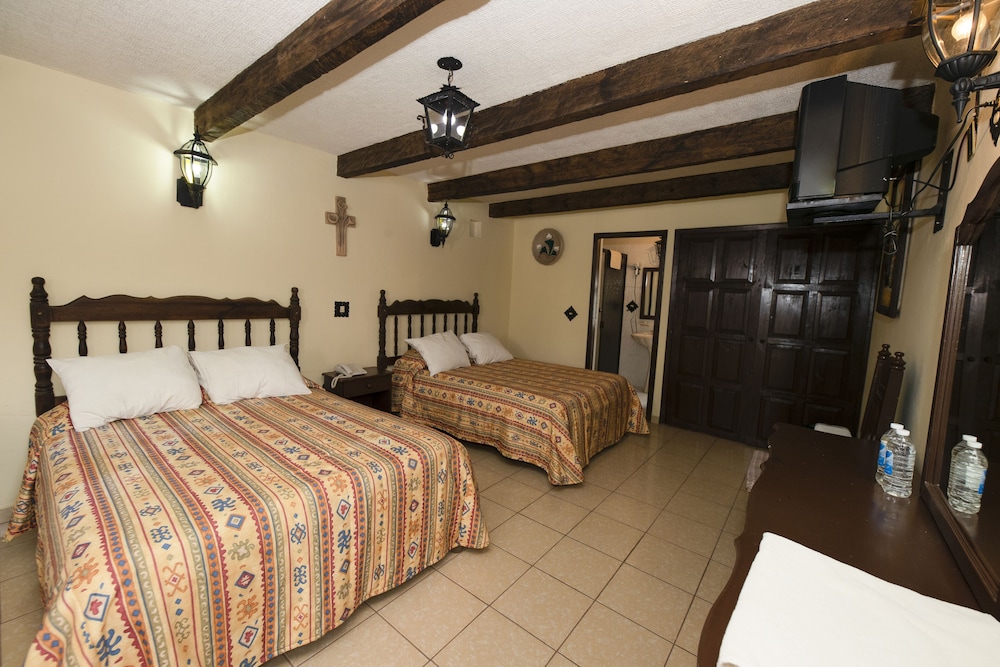 Standard Room photo 2