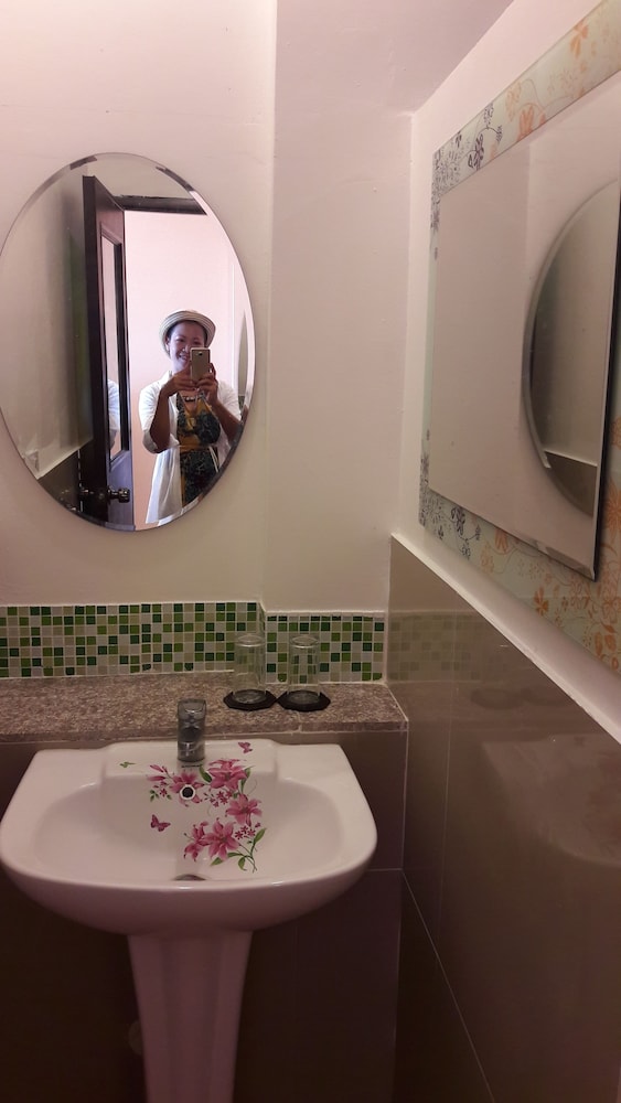 Standard Room photo 3