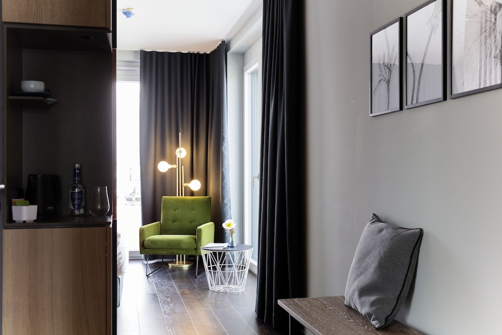 Economy Double Room (Cozy Green) photo 1