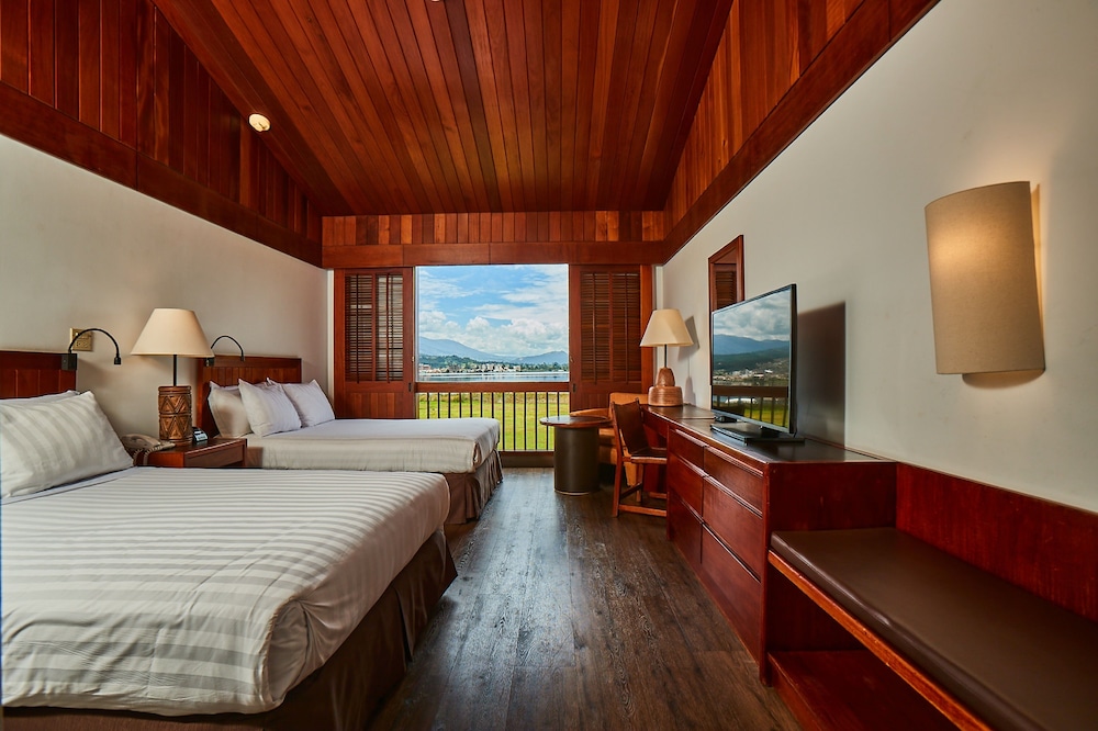 Deluxe Twin Room, 2 Twin Beds, Lake View photo 1