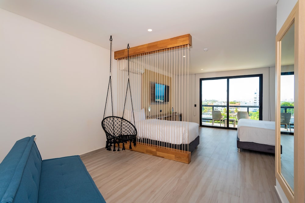 Suite, Balcony - Photo 4
