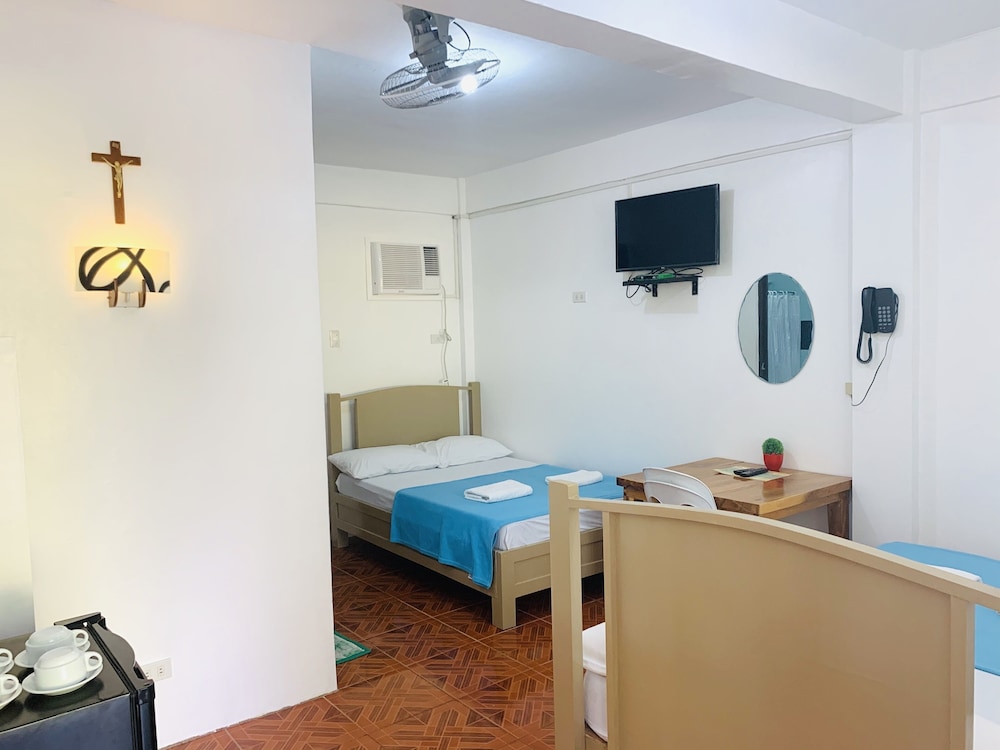 St. Claire - Quad Deluxe Rooms