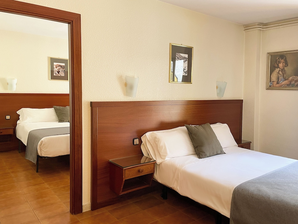 Quadruple Room photo 2