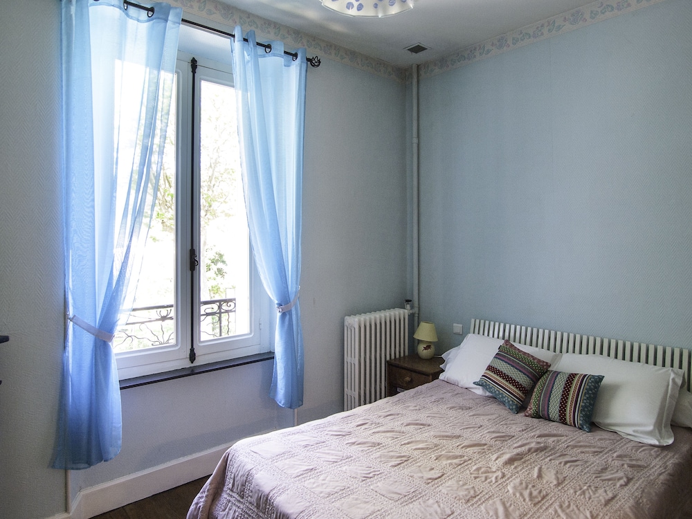 Double Room (Blue) photo 1