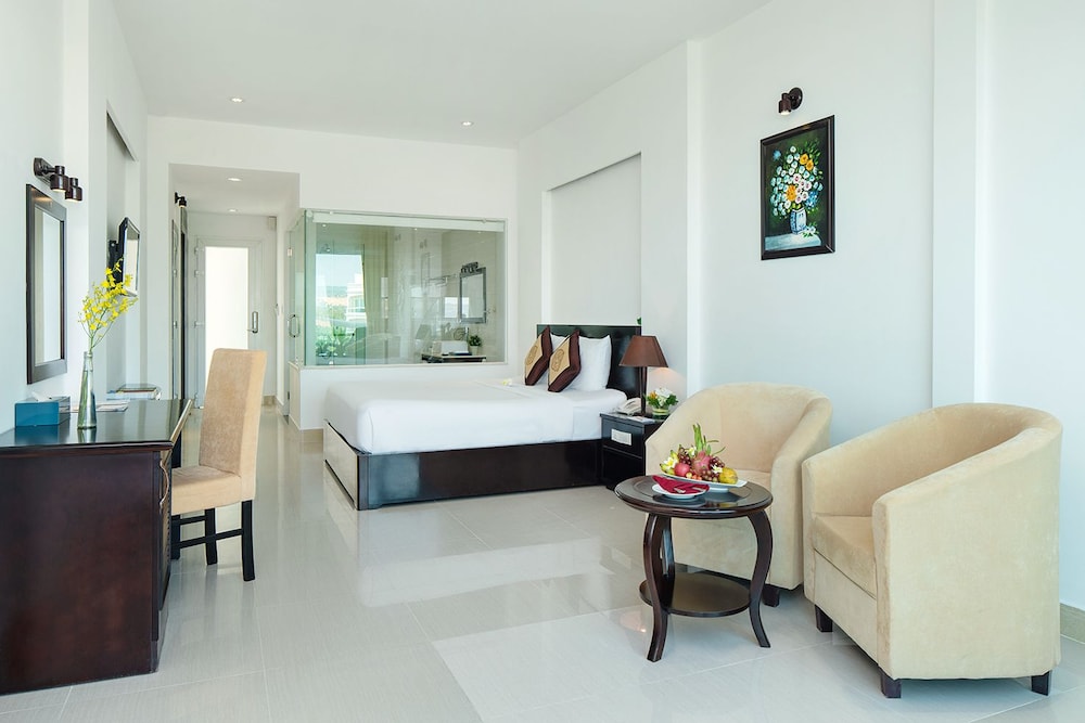 Senior Deluxe Room