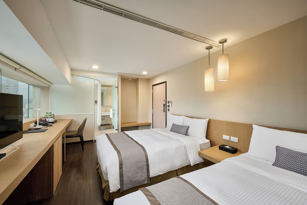 Superior Quadruple Room photo 3
