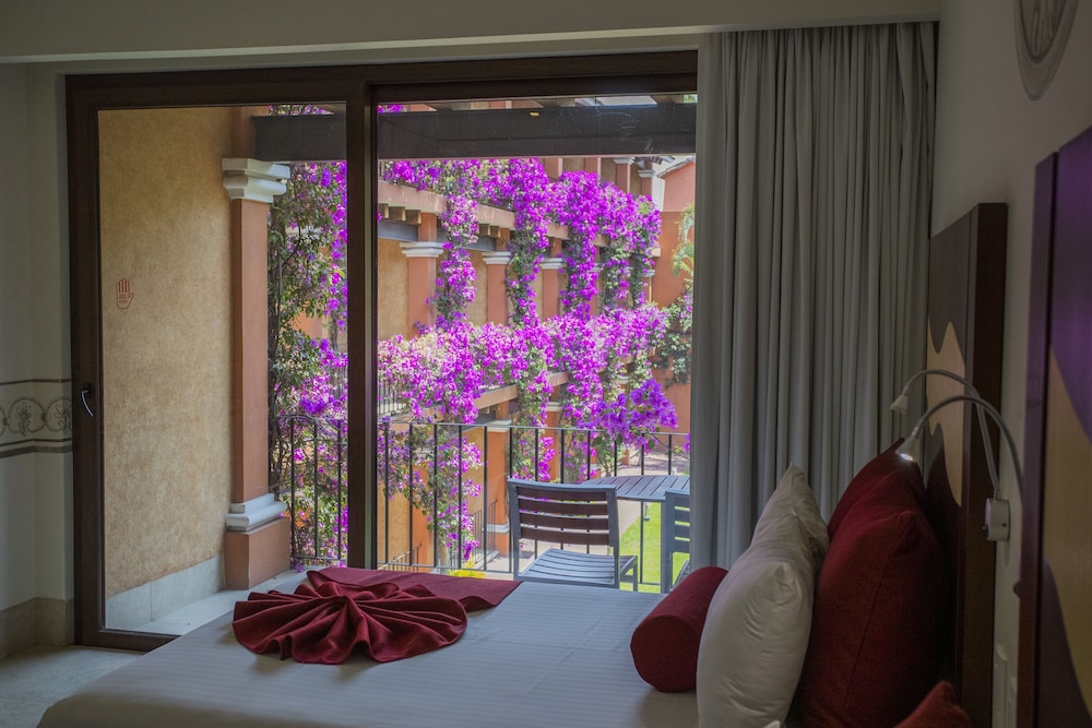 Superior Room, 2 Double Beds - Photo 11