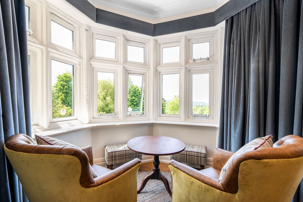 Deluxe Suite, Ensuite photo 3