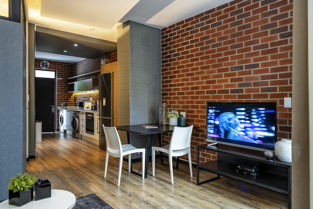 Apartment, 1 Bedroom, Non Smoking, Kitchen photo 2