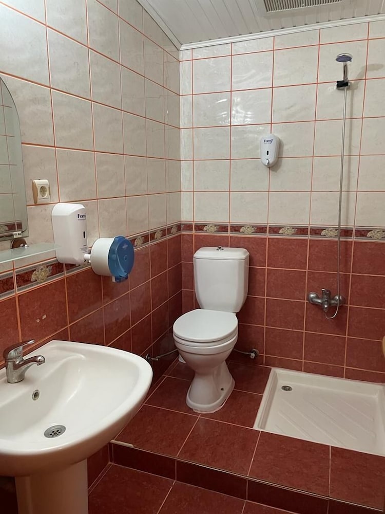 Superior Triple Room photo 3
