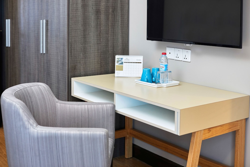 Standard Twin Room - Photo 3