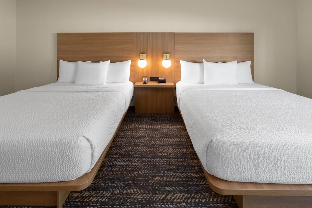 Room, 2 Queen Beds, Non Smoking - Photo 3